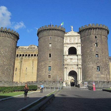 B&B L'Alloggio Dei Vassalli Napoli Ngoại thất bức ảnh