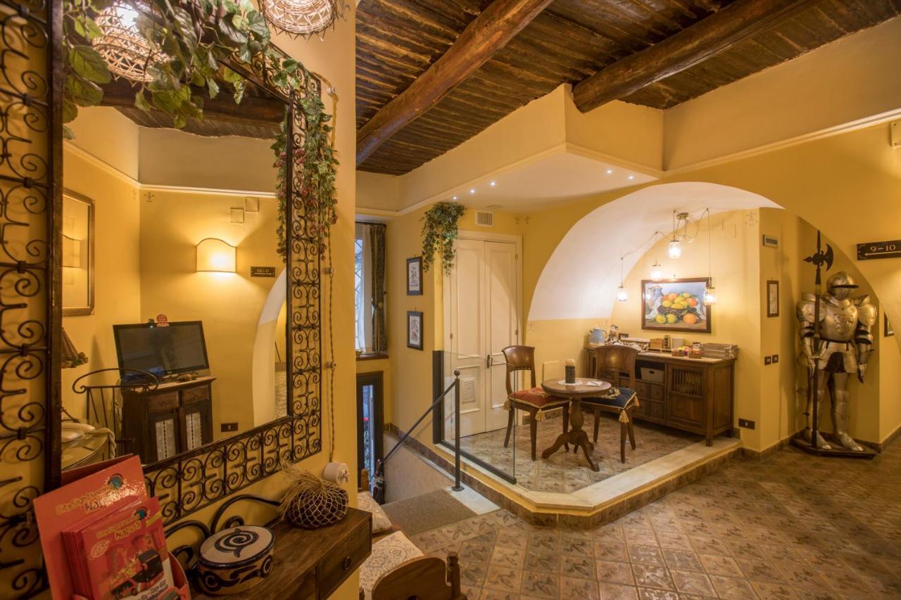 B&B L'Alloggio Dei Vassalli Napoli Ngoại thất bức ảnh